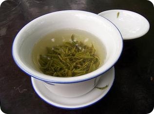 Consecuencias de tomar té verde en exceso